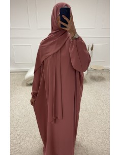 ABAYA AVEC VOILE INTÉGRÉ...
