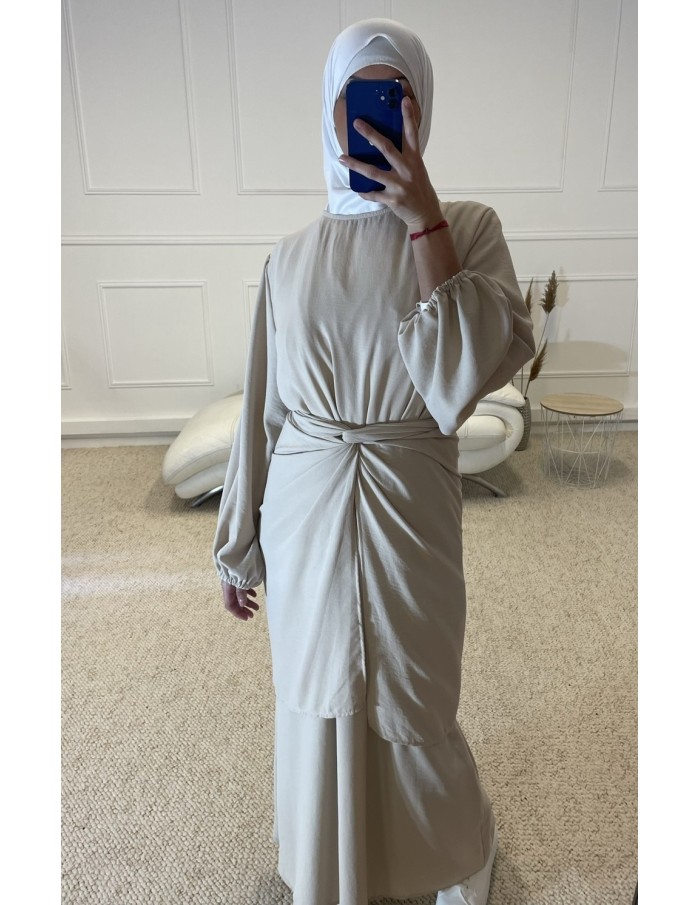 ABAYA AVEC PARÉO À NOUÉ INTÉGRÉ FEMME BEIGE MASTOUR - MASTOUR