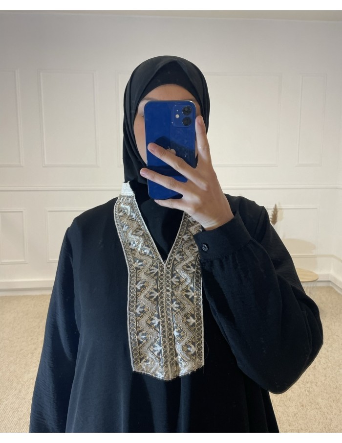 ABAYA MANCHE LONGUE COL V BRODÉ FEMME NOIR MASTOUR - MASTOUR