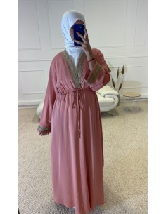 ABAYA CINTRÉ AVEC BRODERIE...