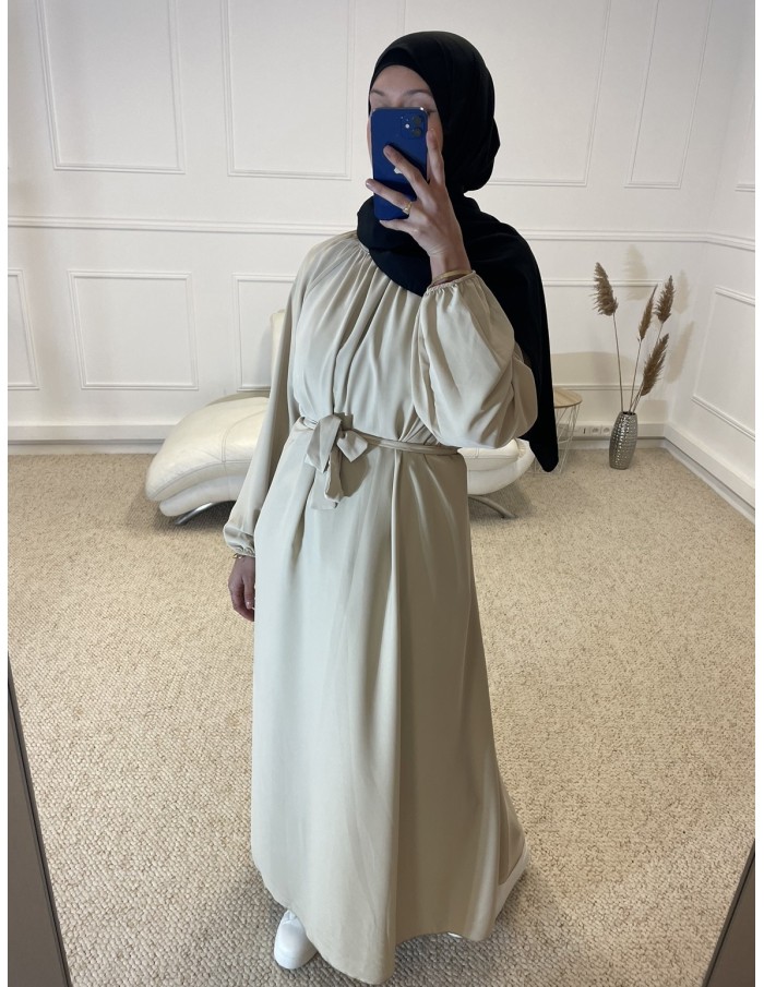ABAYA LONGUE COL ROND CINTRÉ FEMME BEIGE - MASTOUR