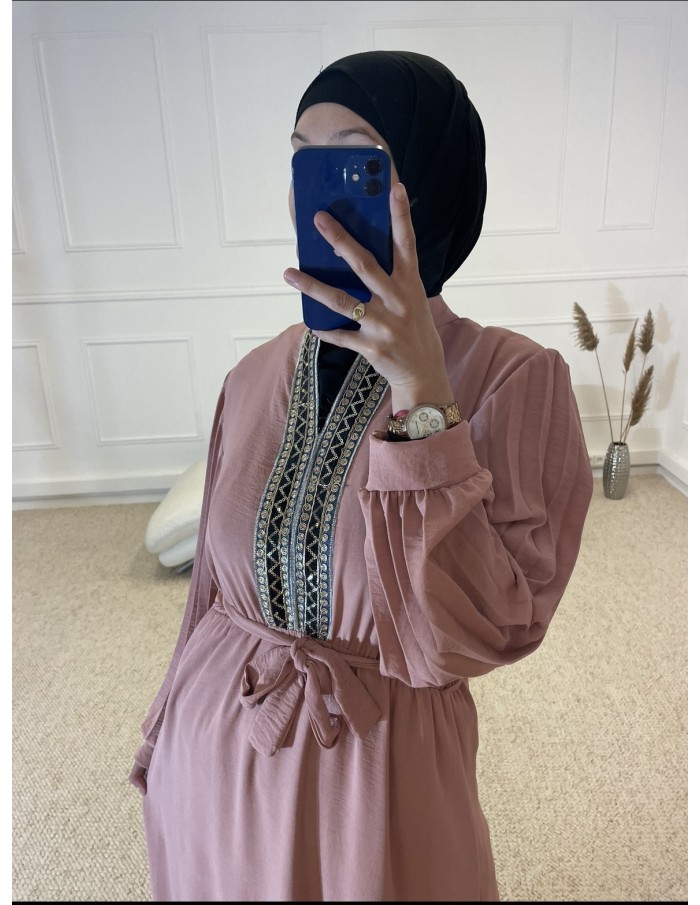 ABAYA AVEC BRODERIE AU COL FEMME ROSE - MASTOUR