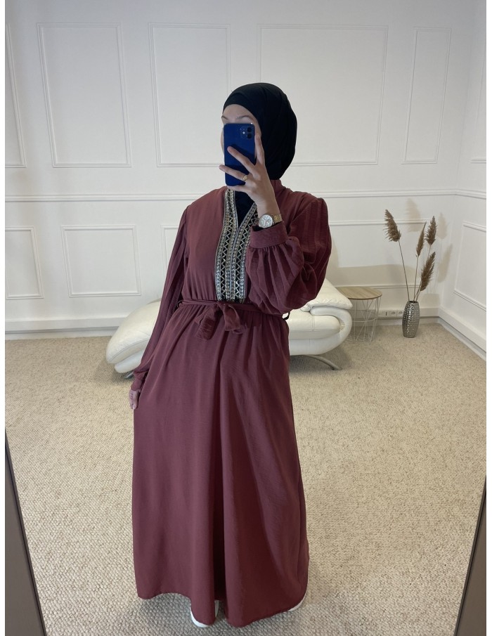 ABAYA AVEC BRODERIE AU COL FEMME PRUNE - MASTOUR