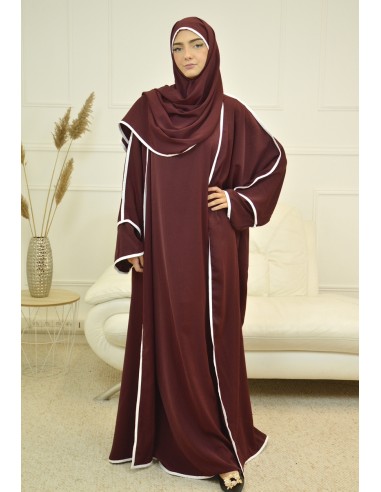 ensemble 2 pieces avec voile integré...