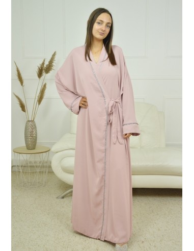 ROBE CACHE-COEUR À BORDURES ARGENTÉES...