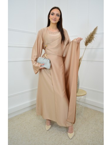 Robe robe satinée camel avec boutons...