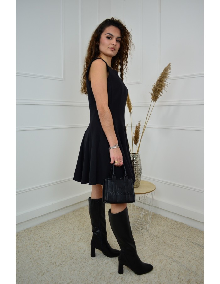 Robe Courte Évasée Femme | Élégance et Confort avec Zip au Dos