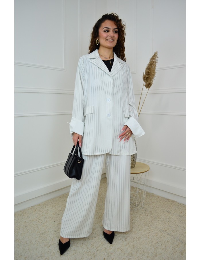 Ensemble 2 Pièces Blanc à Rayures : Blazer et Pantalon - Accueil