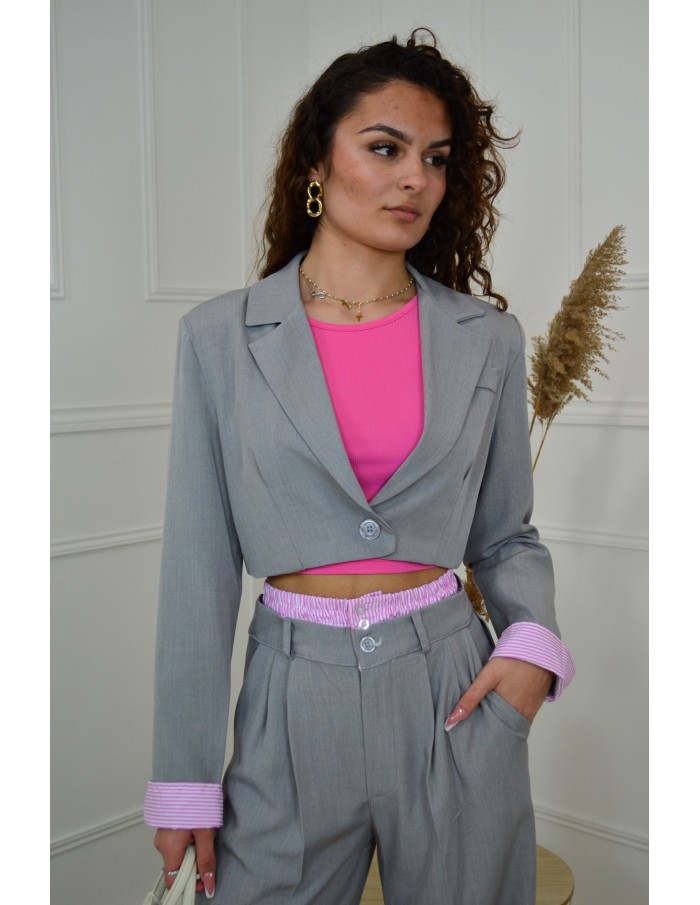 Ensemble 2 pièces gris: blazer cropped et pantalon fluide avec détails rayées - femme - Accueil