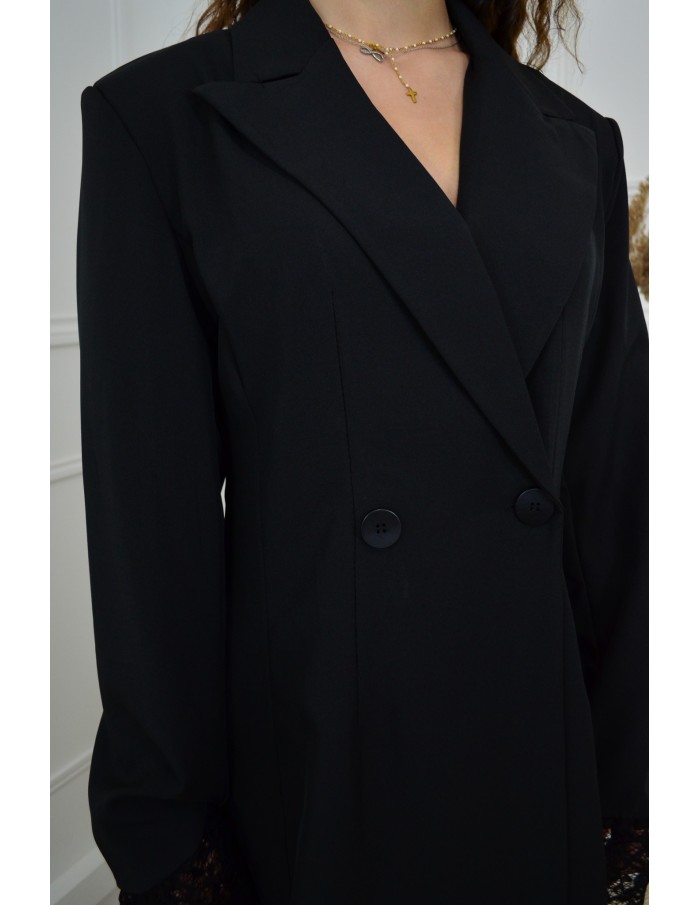 Robe Blazer Chic avec Bordures en Dentelle - Élégante et Moderne