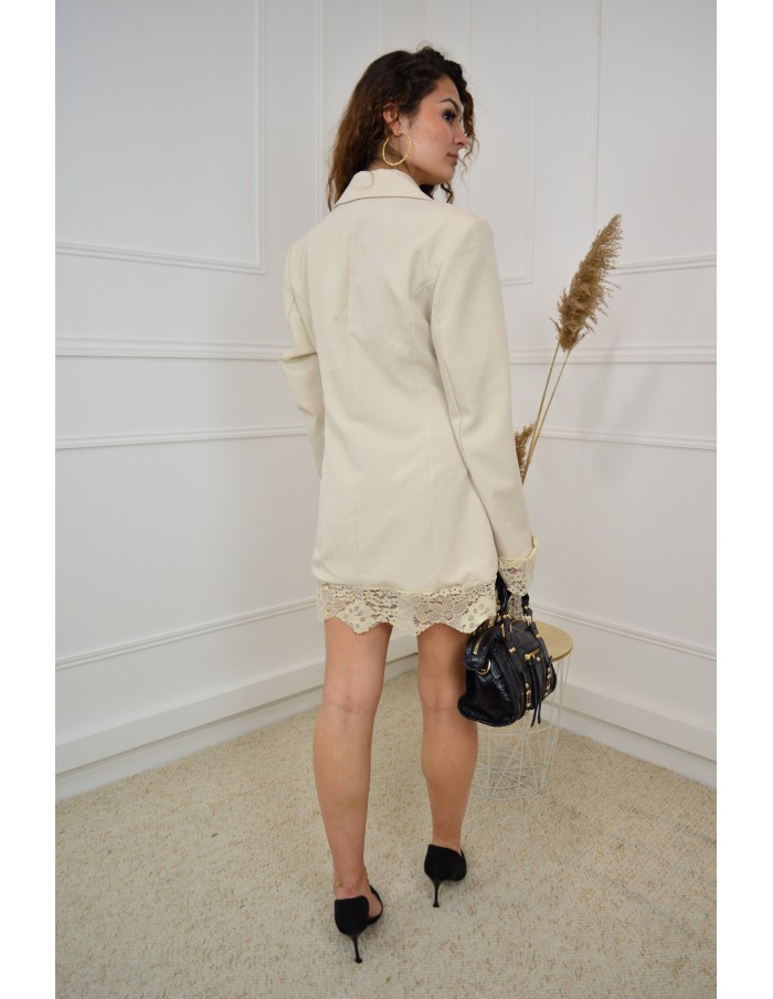 Robe Blazer Chic avec Bordures en Dentelle - Élégante et Moderne
