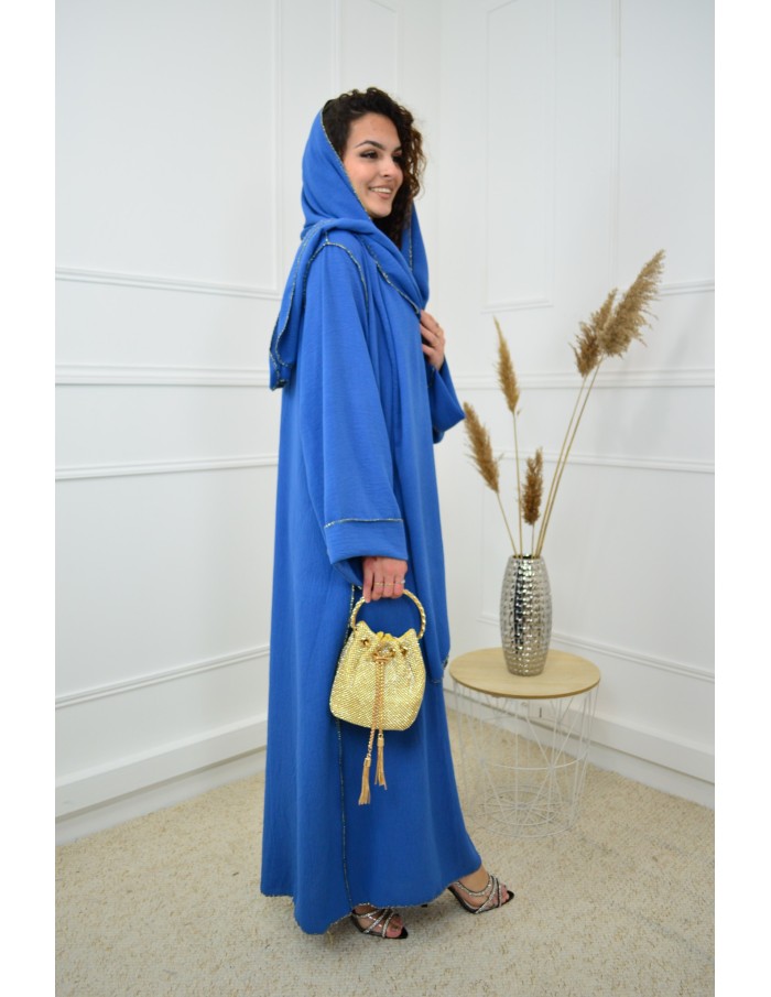 Robe Longue Bleu avec Voile Incorporé - Élégance et Raffinement