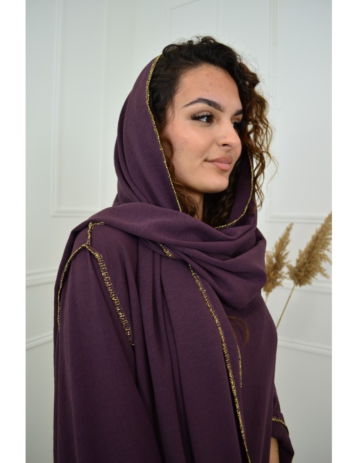 Robe Longue Violette avec Voile Incorporé - Élégance et Raffinement