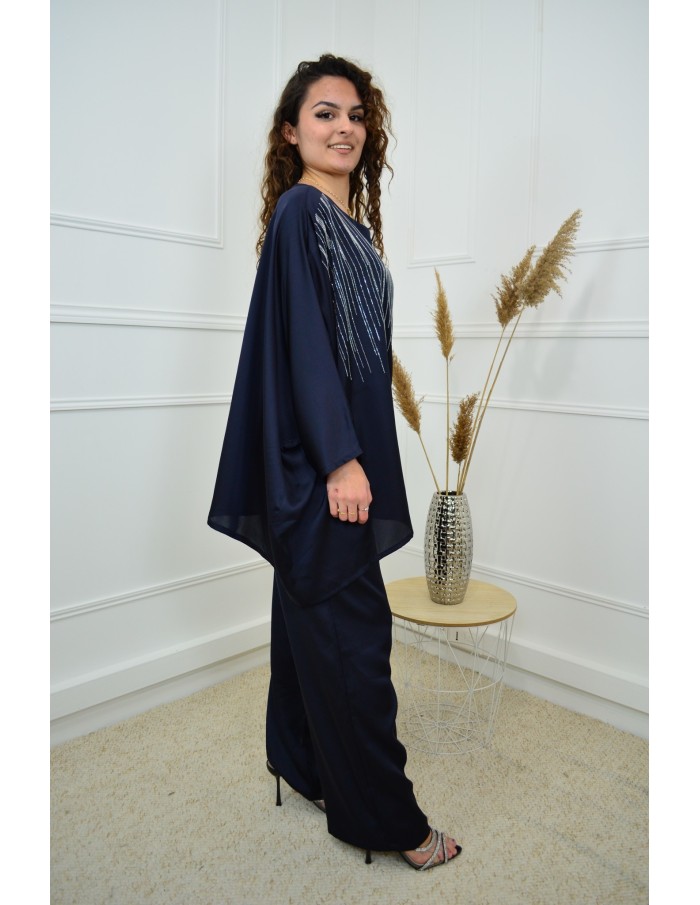 Ensemble Bleu Marine Satiné Femme avec Strass – Élégance & Confort