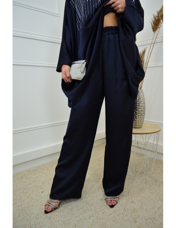Ensemble Bleu Marine Satiné Femme avec Strass – Élégance & Confort