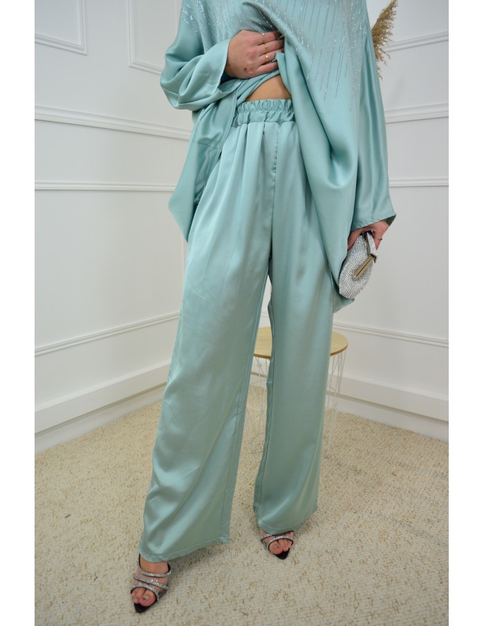 Ensemble Bleu ciel Satiné Femme avec Strass – Élégance & Confort