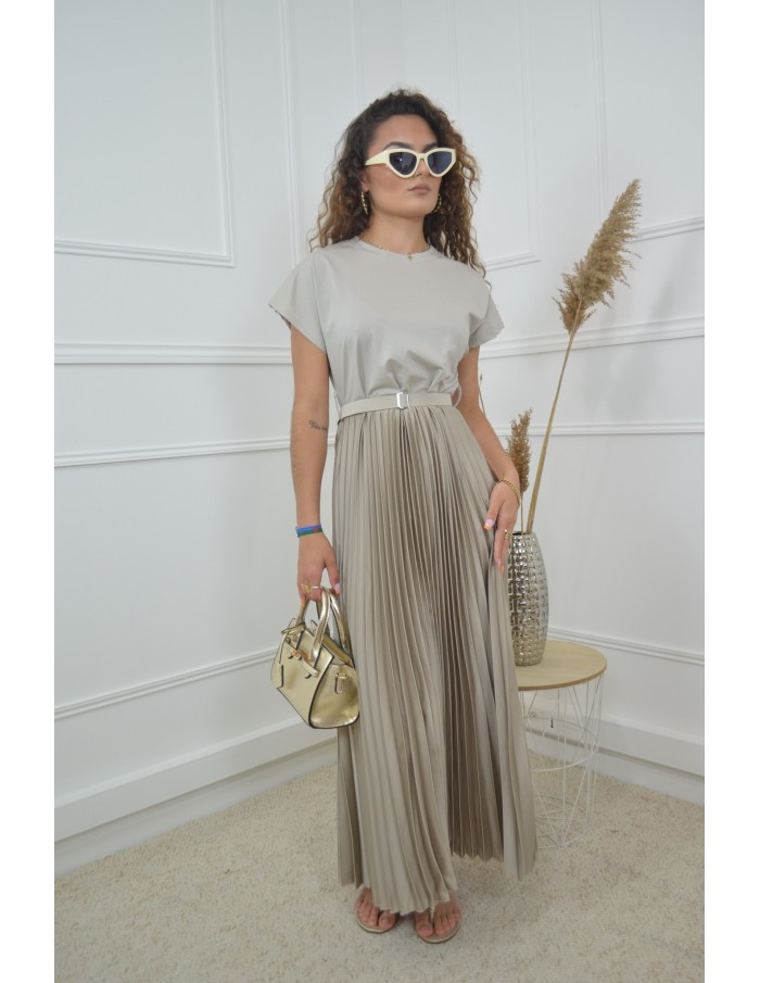 Robe longue beige cintrée avec jupe plissée - femme - Accueil