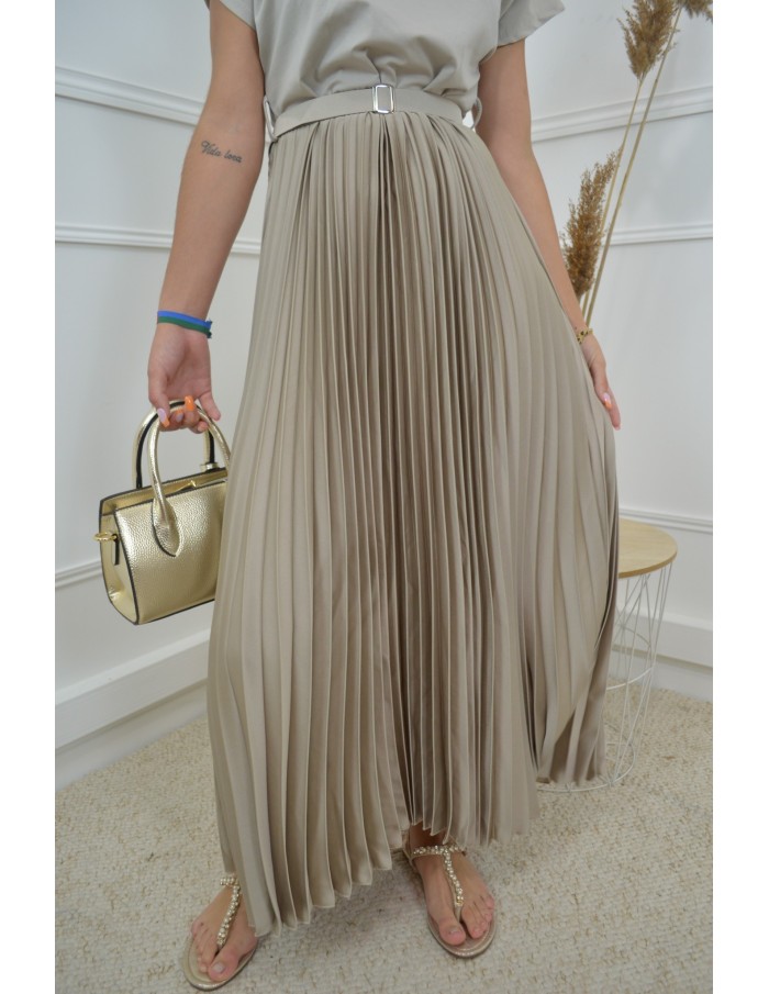 Robe longue beige cintrée avec jupe plissée - femme - Accueil