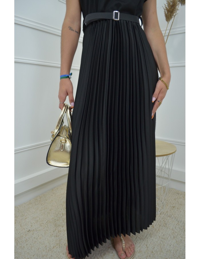 Robe longue noire cintrée avec jupe plissée - femme - Accueil