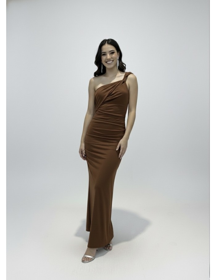 ROBE LONGUE MARRON ÉPAULE ASYMÉTRIQUE & DRAPÉ ÉLÉGANT - FEMME