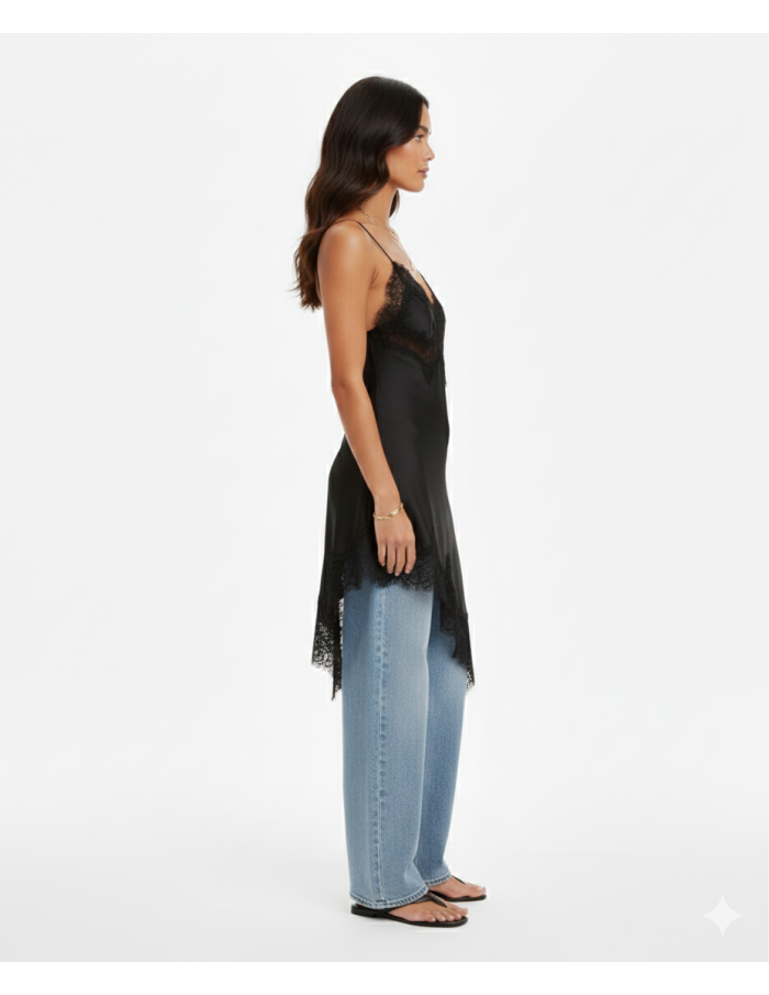 Robe Courte Noire Satinée Dentelle & Coupe Asymétrique