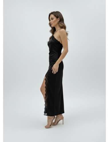 ROBE LONGUE NOIRE SATINÉE BRETELLES...