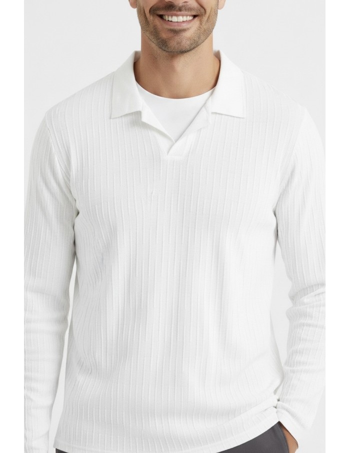 HAUT Blanc MANCHES LONGUES – COL OUVERT & MAILLE TEXTURÉE