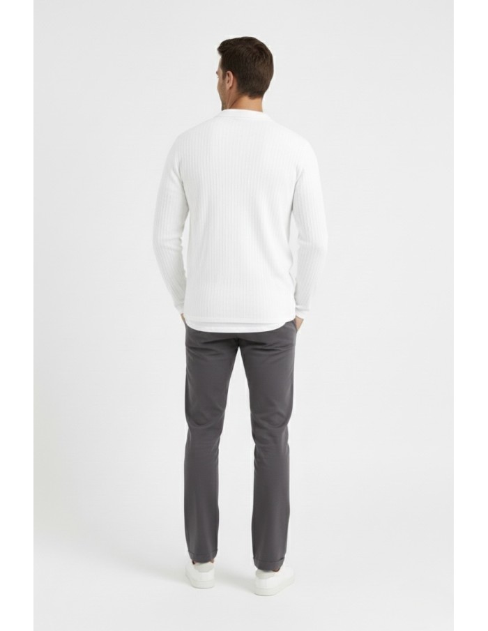 HAUT Blanc MANCHES LONGUES – COL OUVERT & MAILLE TEXTURÉE