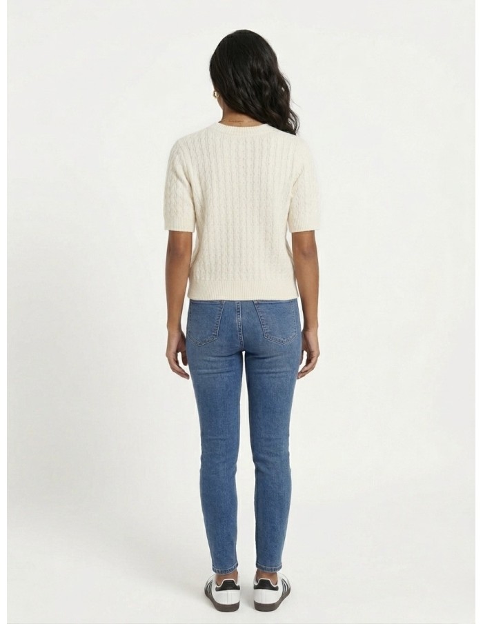 TOP PULL MANCHE COURTE MAILLE TORSADÉE  ÉCRU & BOUTONS DORÉS - FEMME