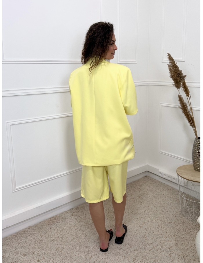 ENSEMBLE TAILLEUR JAUNE BERMUDA BLAZER MANCHES COURTES  - FEMME