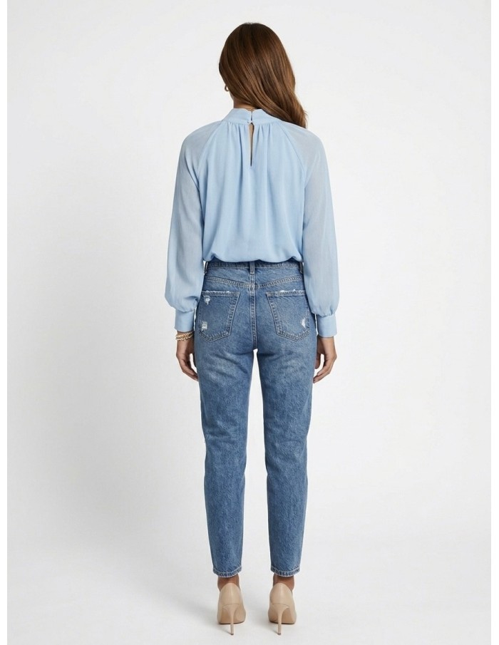 BLOUSE BLEU CIEL COL LAVALLIÈRE COUPE FLUIDE & DÉTAILS FRONCÉS - FEMME