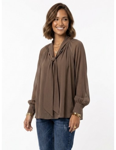 BLOUSE MARRON COL LAVALLIÈRE COUPE...