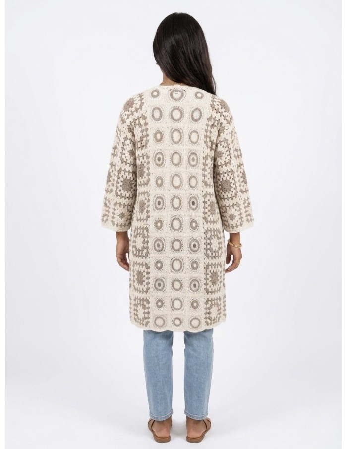 GILET LONG TAUPE EN CROCHET - FEMME