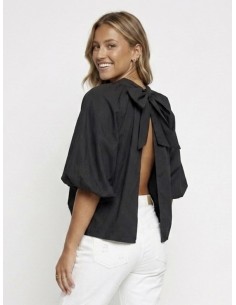 TOP NOIR MANCHES BOUFFANTES...