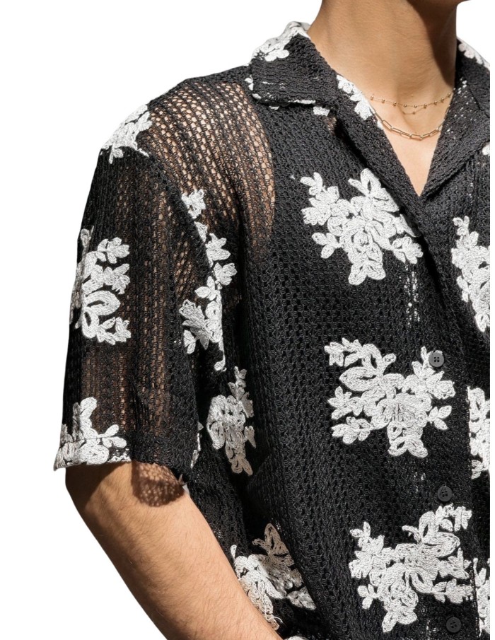 CHEMISE NOIR & BRODERIES FLORALES– HOMME