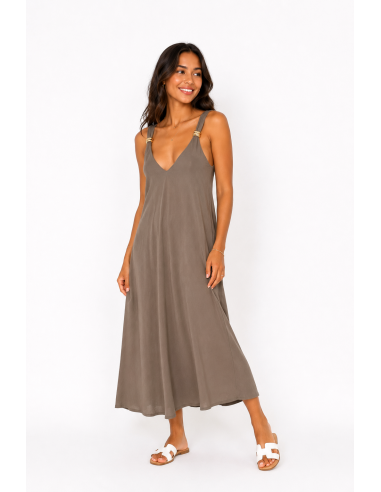 ROBE LONGUE FLUIDE À DÉTAILS DORÉS...