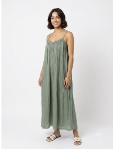 ROBE LONGUE À BRETELLES...