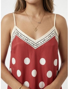 ROBE LONGUE À POIS ROUGE ET... 2