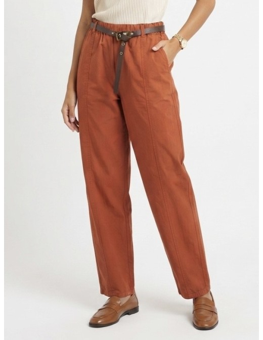 PANTALON CARROT ET CEINTURE TERRACOTTA - FEMME