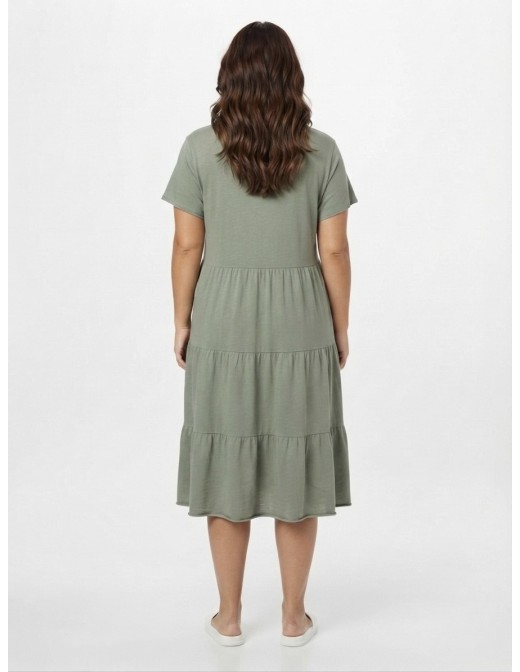 ROBE VERTE À VOLANTS  - FEMME 2