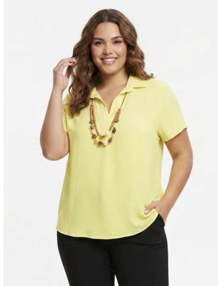 CHEMISIER CHIC JAUNE AVEC COLLIER DE PERLES  - FEMME