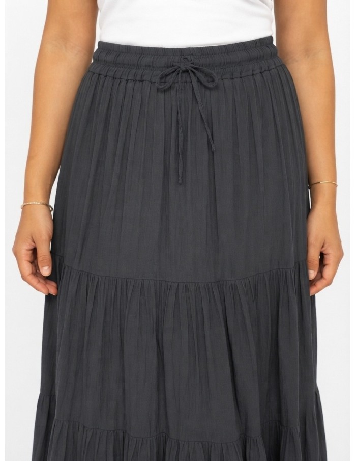 JUPE LONGUE BLEU MARINE ÉTAGÉE EN COTON – FEMME