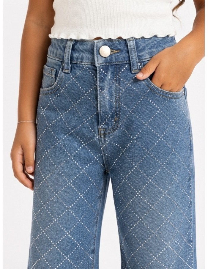 Détail taille haute du jean fille strass large