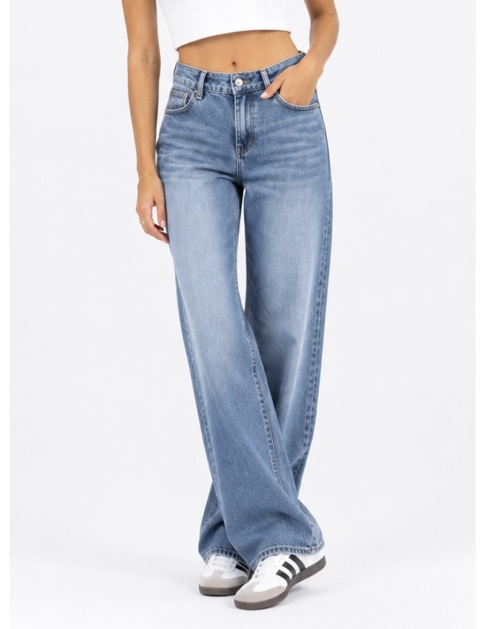 Jean femme wide leg bleu taille haute vue de face