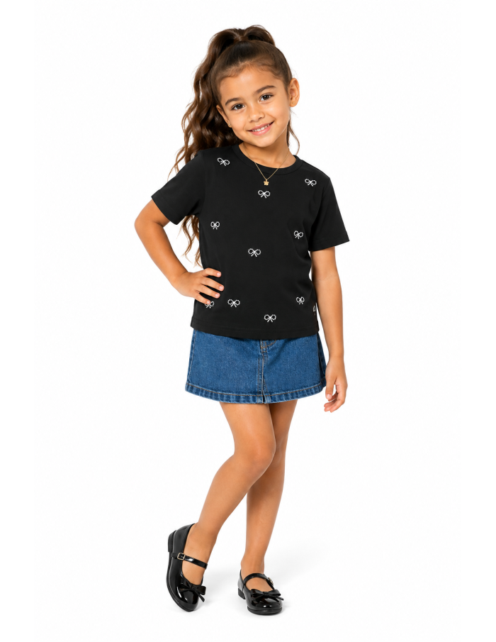 T-shirt noir côtelé nœuds strass fille - porté avec jupe en jean